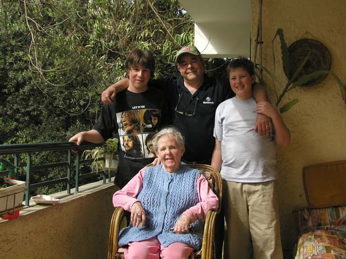 Mum,Drew,Sam,Max,2004