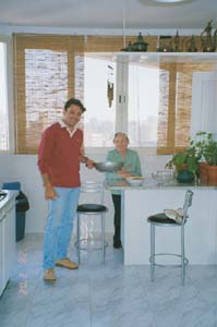 Adham, Mum 2002